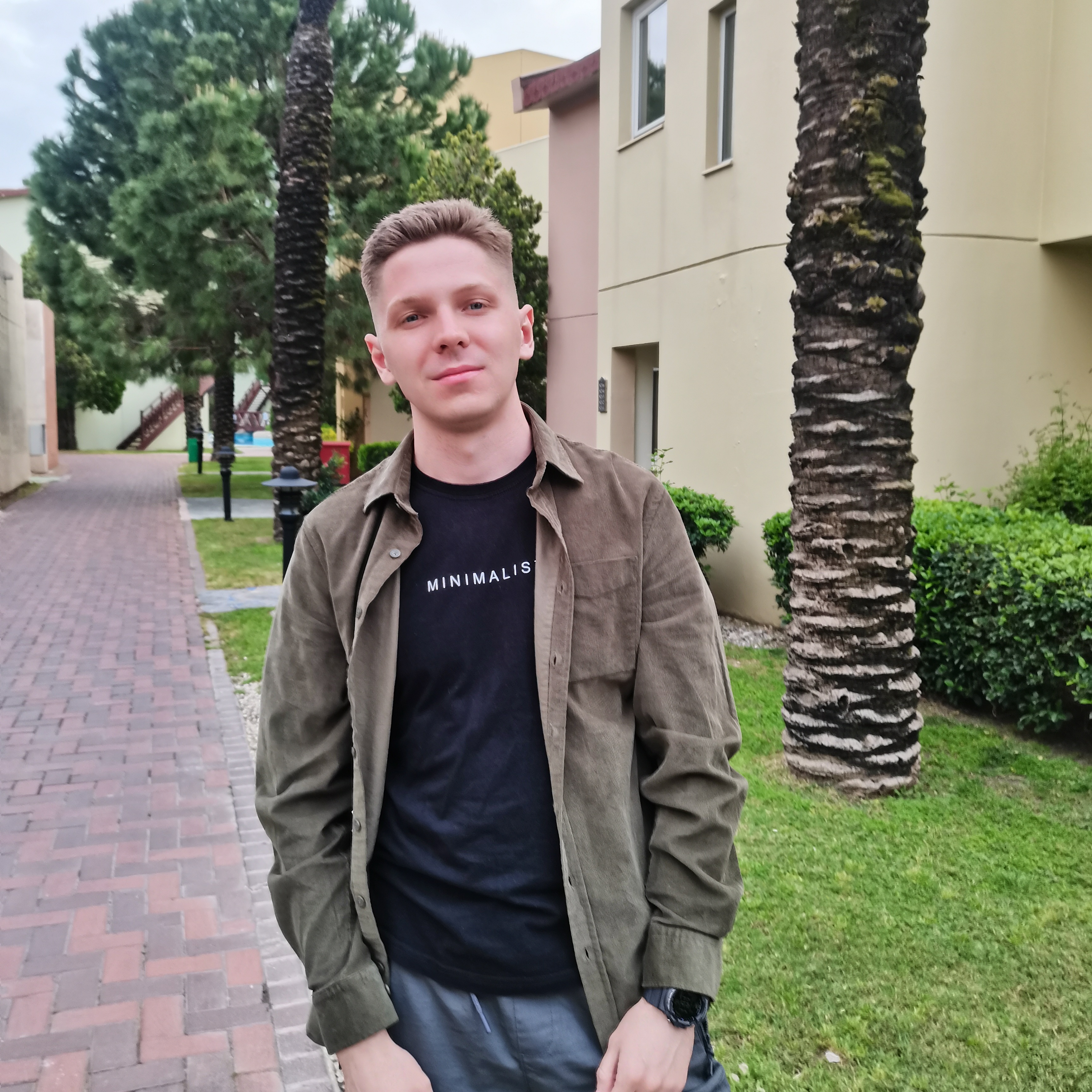 Антон Колесников